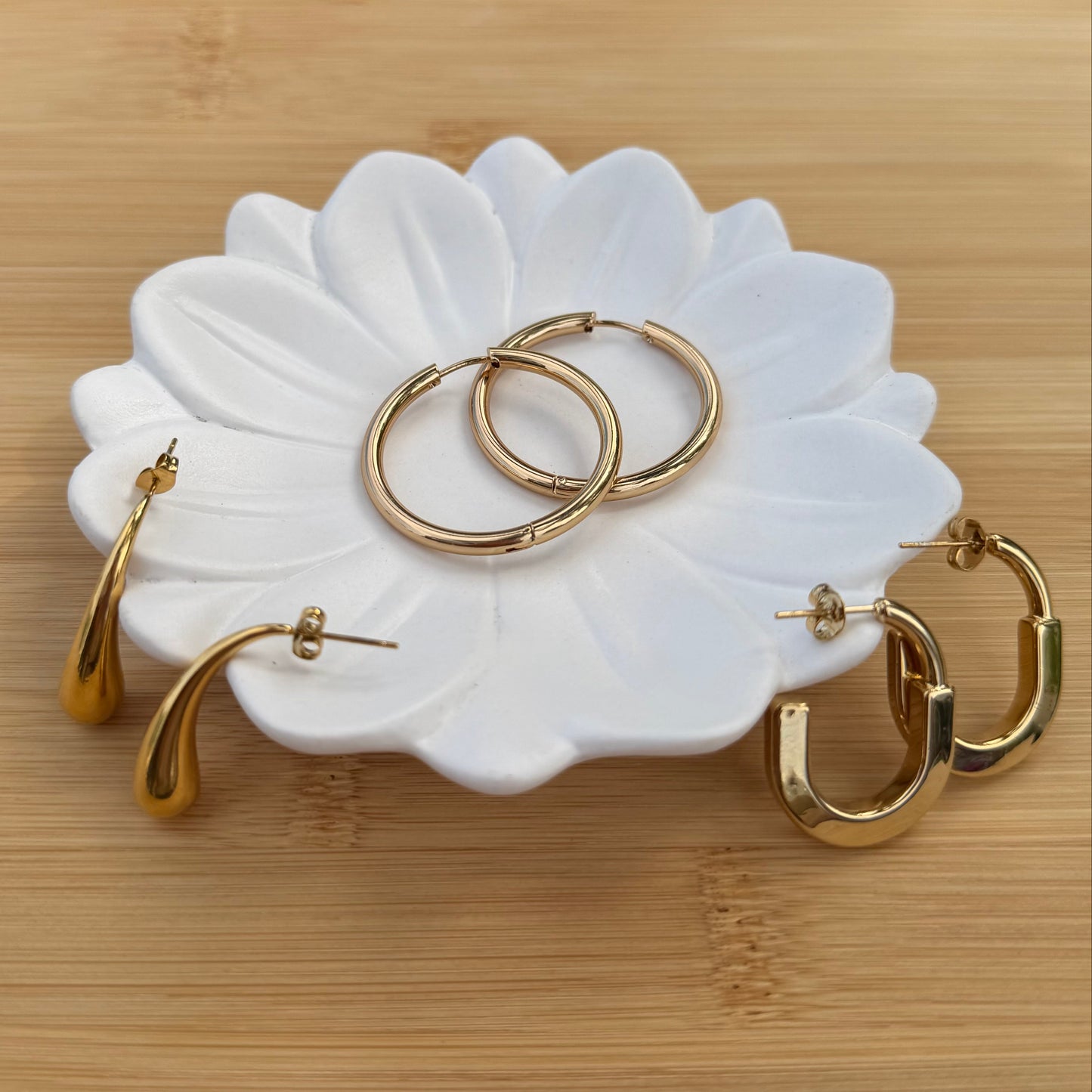 Pantallas Elegantes Doradas de Acero Inoxidable