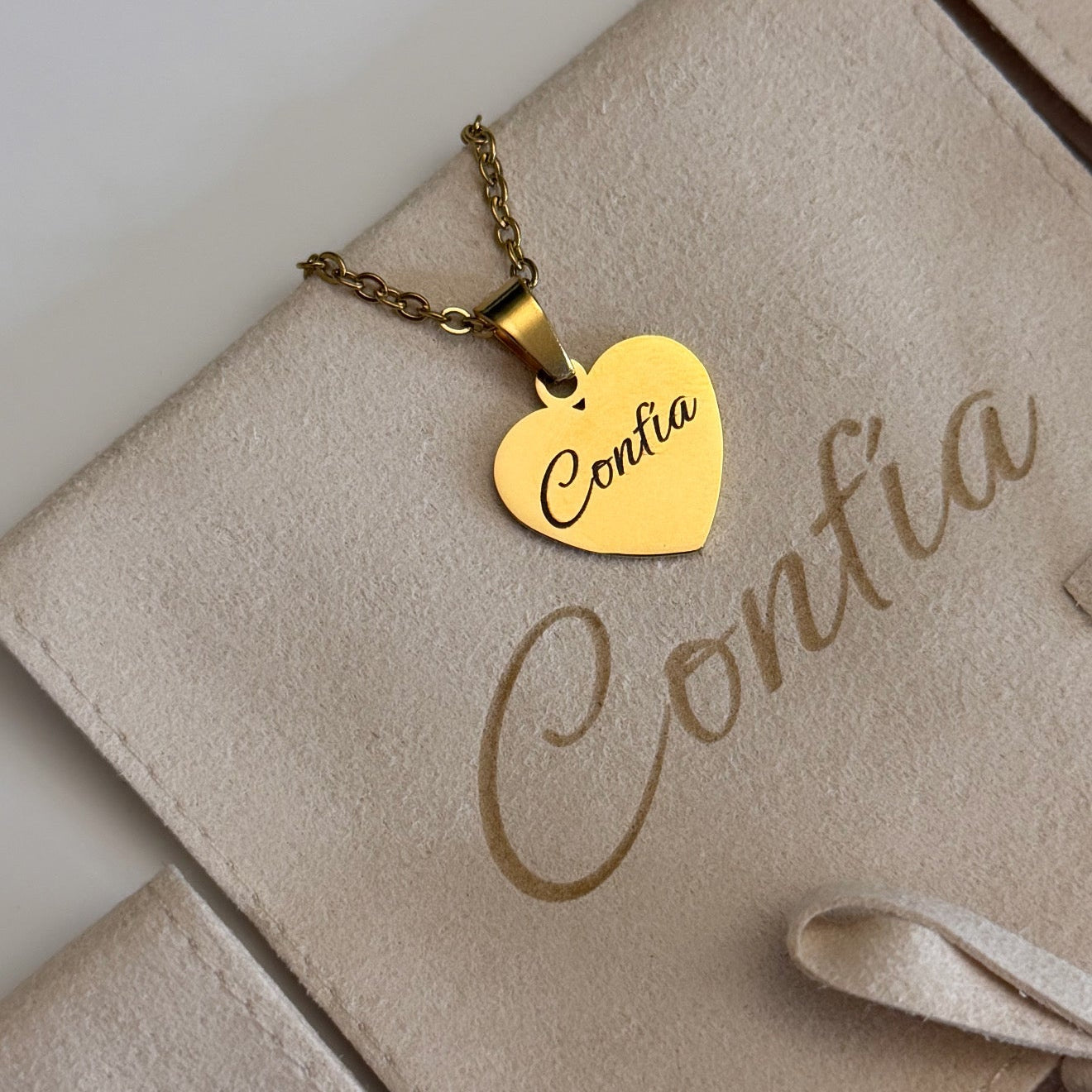 Colección Esencia