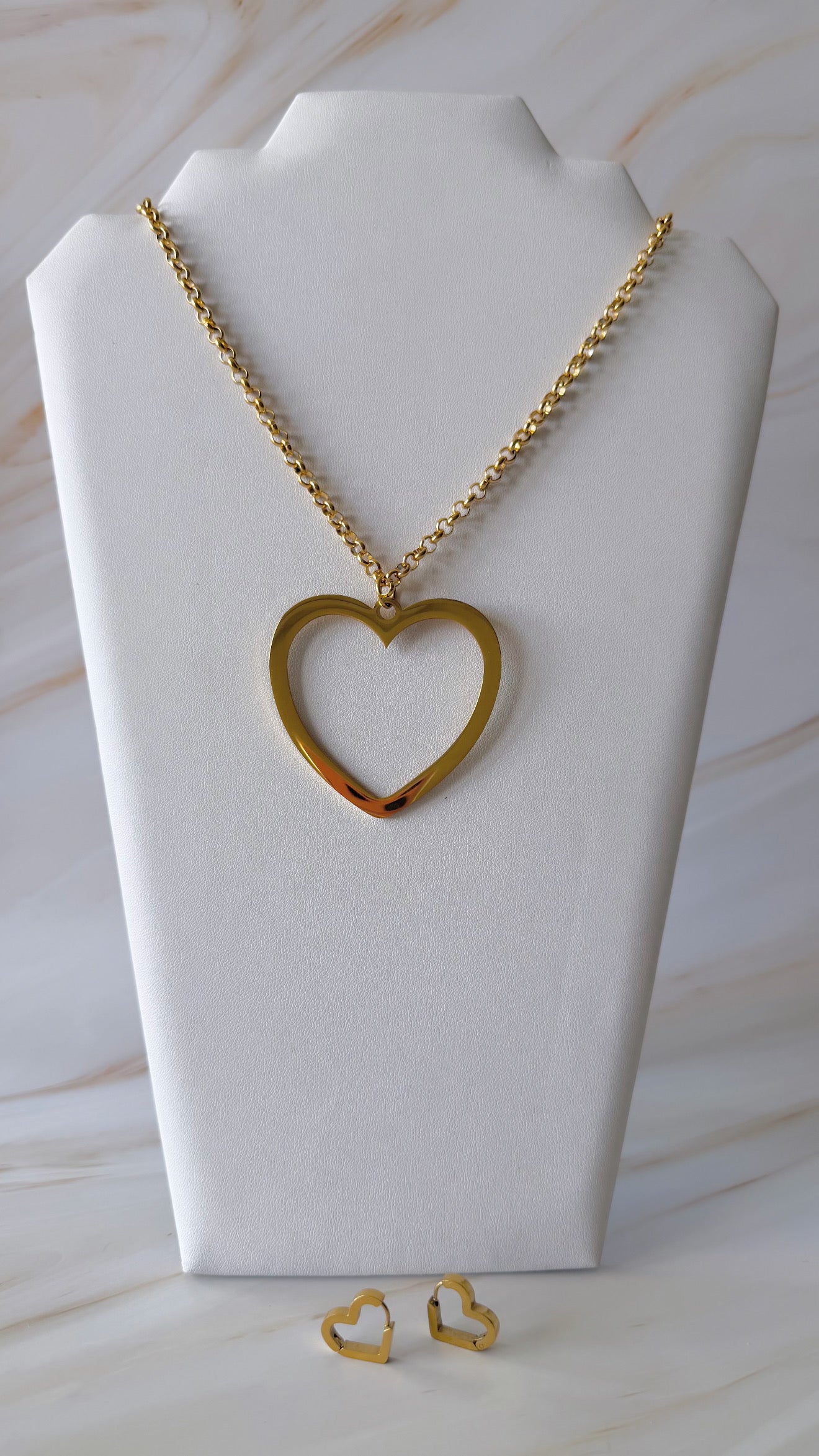 Collar Corazón de Acero Inoxidable 30"